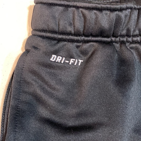 Nike dry fit sweatpants, size small - Picture 3 of 5